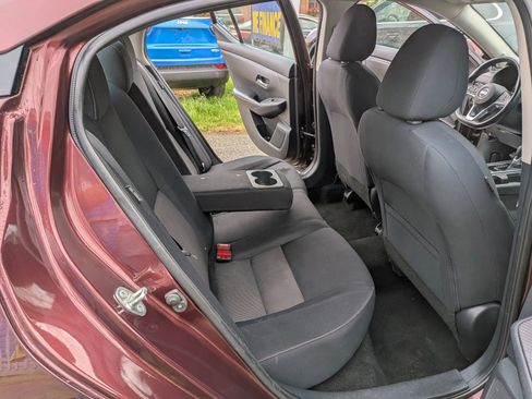 Used 2021 Nissan Sentra SV FWD image 29