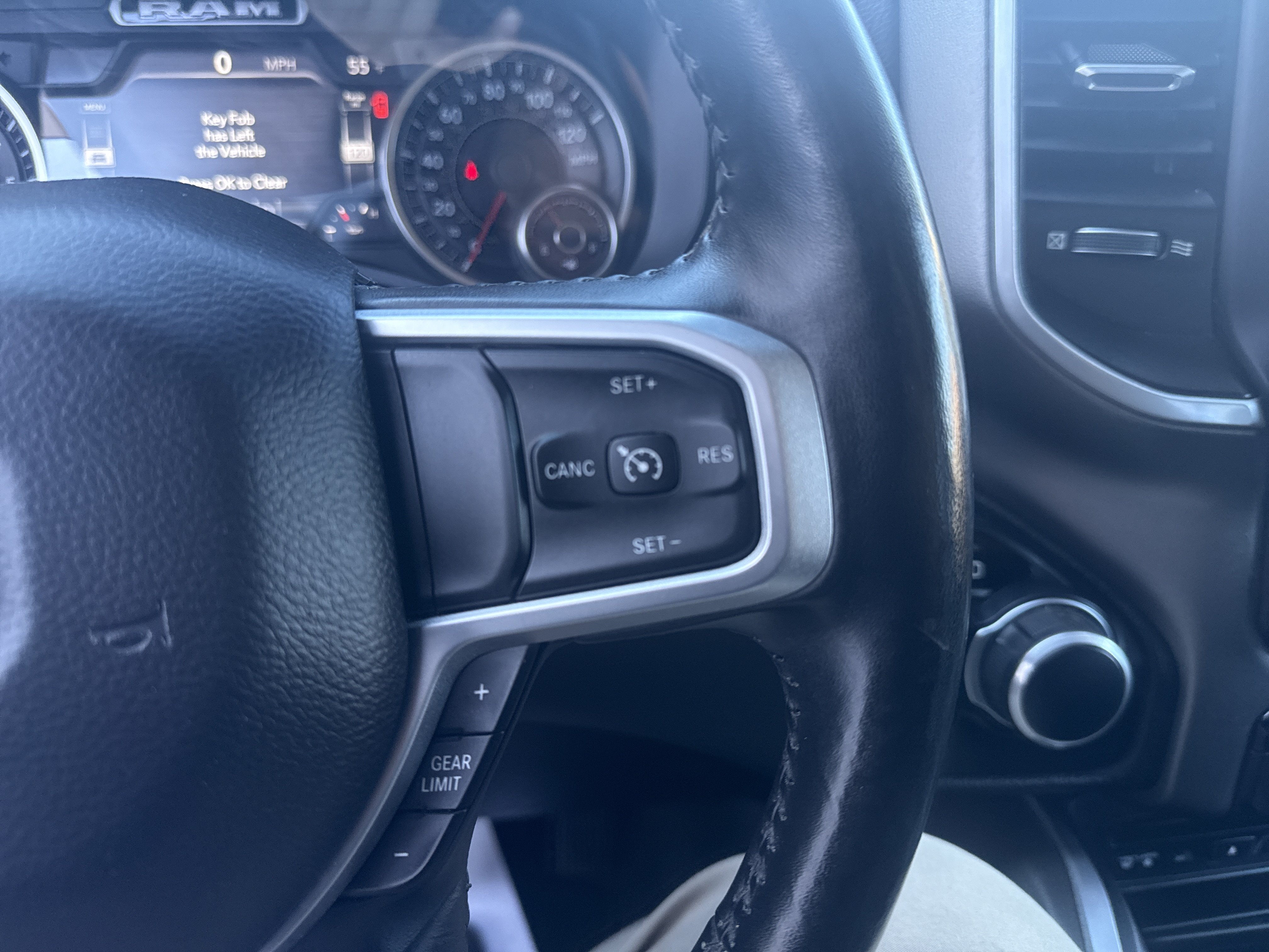 Used 2019 RAM 1500 Big Horn AWD/4WD image 19