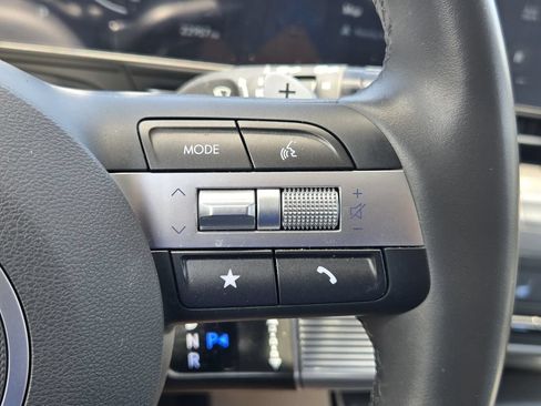 Certified 2025 Hyundai Kona SEL FWD image 22
