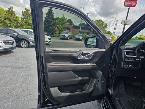 Used 2023 GMC Yukon XL AT4 w/ Technology Package AWD/4WD image 34