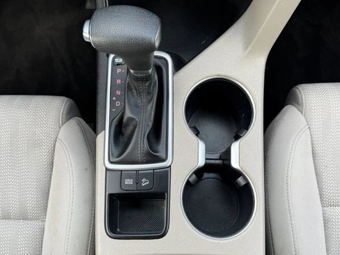 Used 2020 Kia Sportage LX FWD image 28
