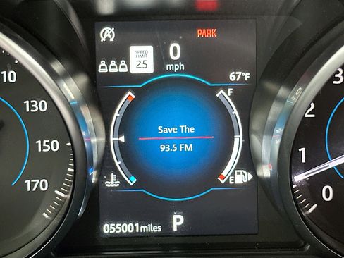 Used 2020 Jaguar F-PACE Premium image 12