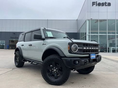 Used 2024 Ford Bronco Black Diamond AWD/4WD image 1