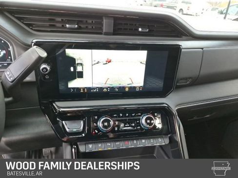 Used 2025 GMC Sierra 2500 AT4X image 21