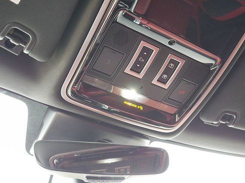 Used 2021 Land Rover Range Rover Sport HSE Dynamic image 48