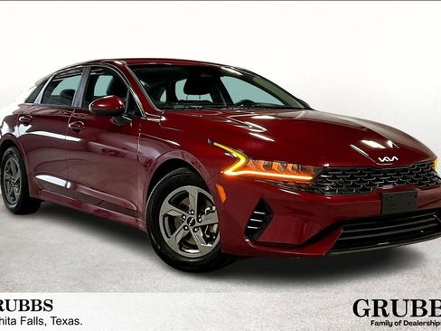 Used 2023 Kia K5 LXS image 1