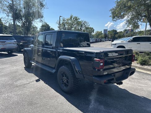 New 2025 Jeep Gladiator Sport image 6