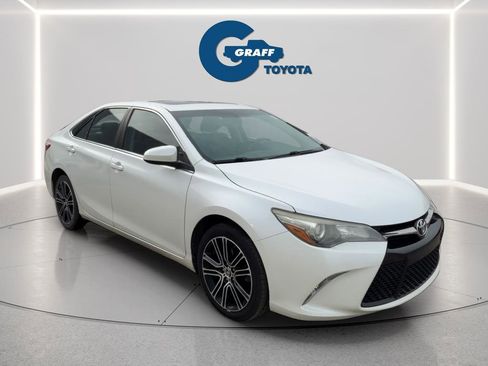 Used 2016 Toyota Camry SE image 7