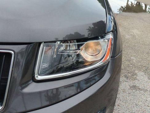 Used 2016 Jeep Grand Cherokee Limited AWD/4WD image 10
