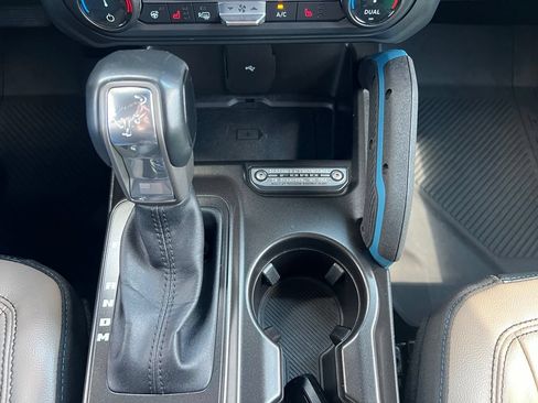 Used 2022 Ford Bronco Wildtrak AWD/4WD image 31