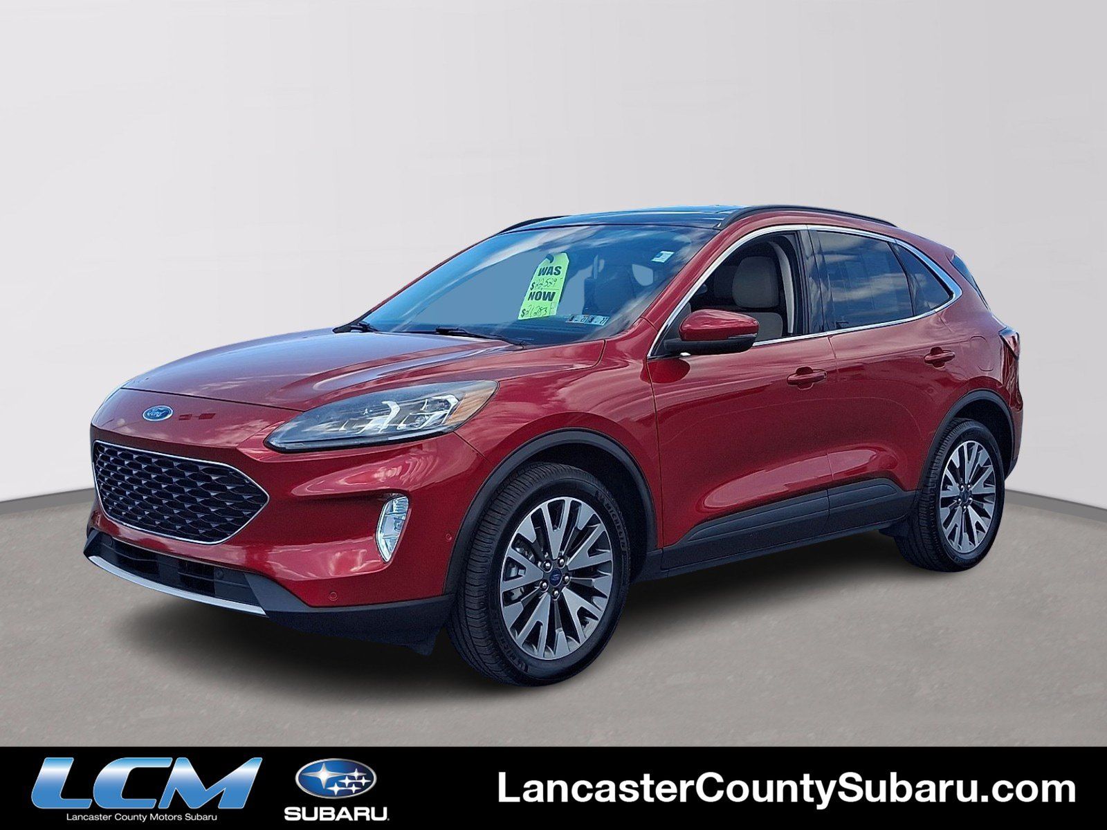 Used 2020 Ford Escape Titanium AWD/4WD image 1