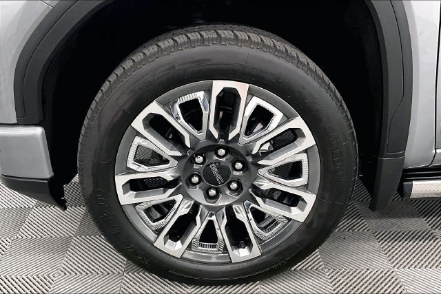 Used 2024 GMC Sierra 1500 Denali Ultimate AWD/4WD image 10