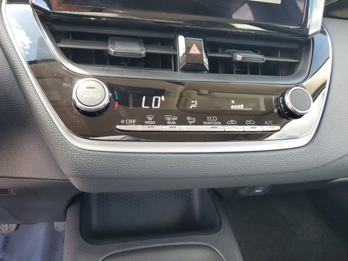 Used 2026 Toyota Corolla LE image 22