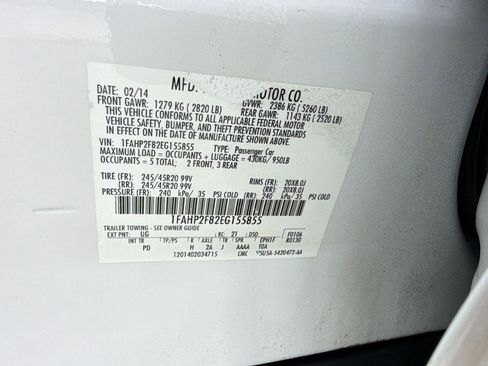 Used 2014 Ford Taurus Limited w/ Equipment Group 301A FWD image 19