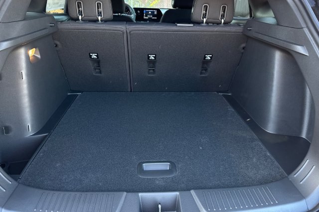 New 2026 Chevrolet Trax RS w/ Sunroof Package FWD image 23
