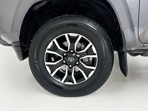 Used 2021 Toyota Tacoma TRD Sport image 26