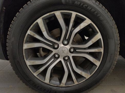 Used 2016 Mitsubishi Outlander Sport ES FWD image 31