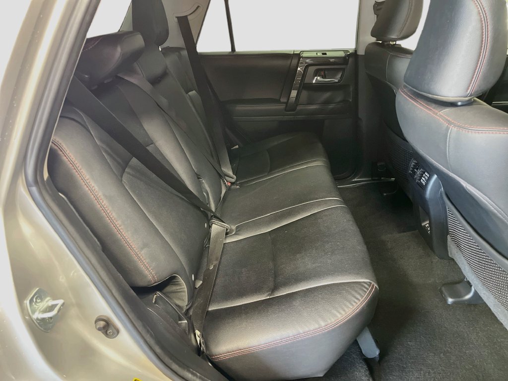 Used 2021 Toyota 4Runner Venture w/ Moonroof Package AWD/4WD image 28