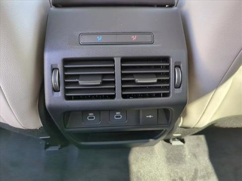 New 2024 Land Rover Discovery Sport S image 19