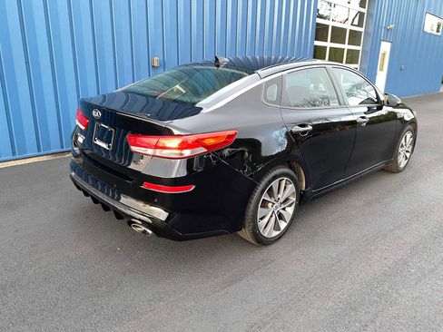 Used 2019 Kia Optima S image 4