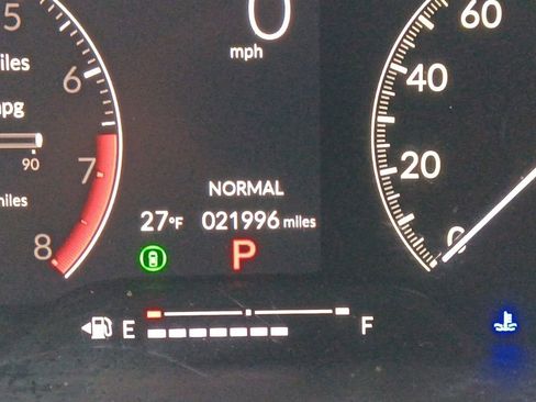 Used 2025 Honda Civic Sport image 14