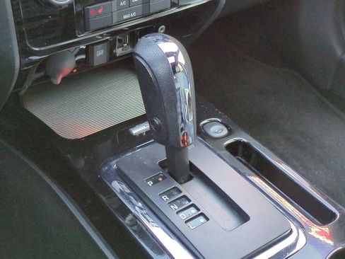 Used 2011 Ford Escape Limited w/ 301A Rapid Spec Order Code image 34