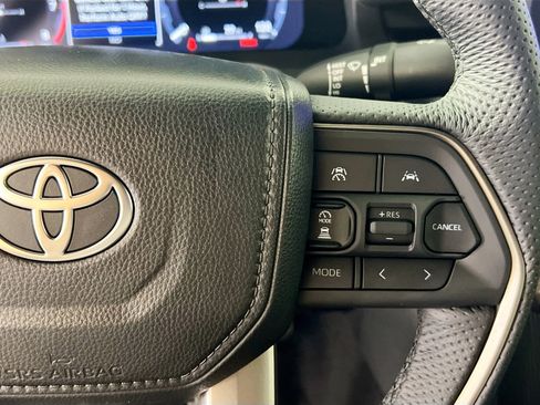 New 2025 Toyota Tacoma TRD Off-Road image 19