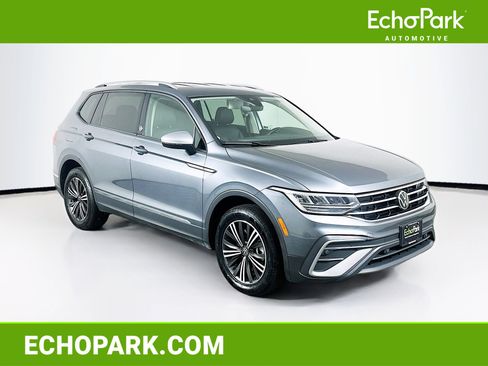 Used 2024 Volkswagen Tiguan Wolfsburg Edition FWD image 1