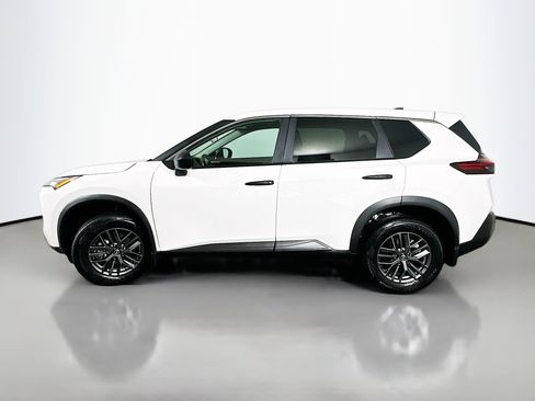 Used 2023 Nissan Rogue S AWD/4WD image 4