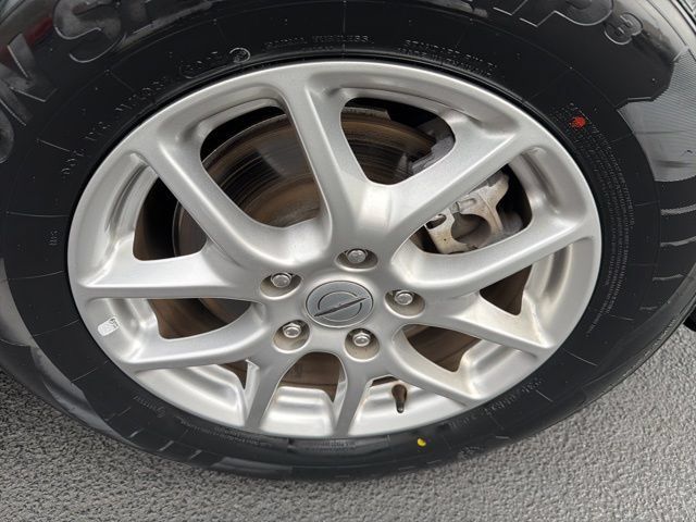 Used 2024 Chrysler Pacifica Touring-L FWD image 24