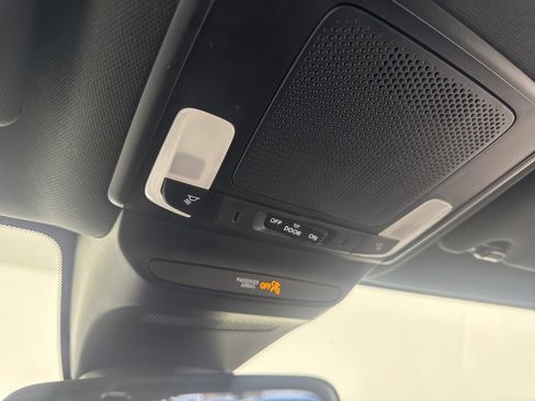 Used 2023 Honda HR-V Sport image 38