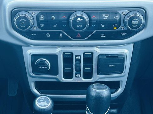 Used 2023 Jeep Wrangler Unlimited Sport w/ Sun And Sound Package AWD/4WD image 22