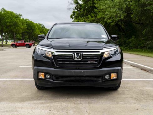 Used 2019 Honda Ridgeline Sport image 3