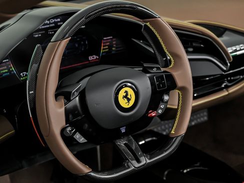 Used 2024 Ferrari SF90 Spider image 26