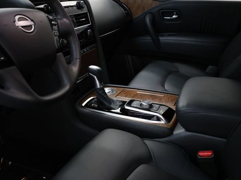 Used 2024 Nissan Armada SL w/ Captain's Chairs Package RWD image 77