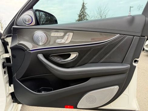 Used 2019 Mercedes-Benz E 63 AMG S image 28