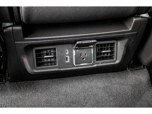 Used 2024 Chevrolet Silverado 3500 LTZ image 29