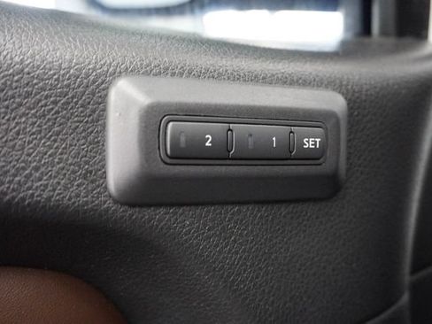 Used 2023 Nissan Titan Platinum Reserve w/ Moonroof Package AWD/4WD image 8