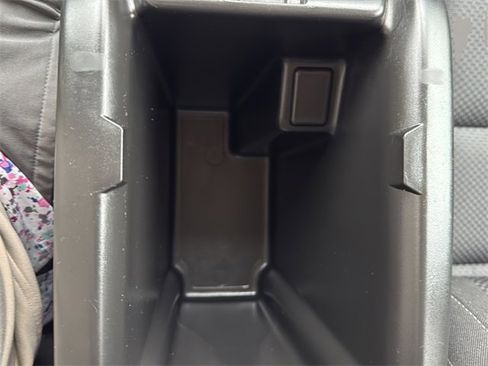 Used 2021 Chevrolet Colorado LT w/ Redline Special Edition image 36