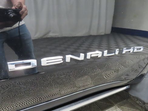 Used 2024 GMC Sierra 2500 Denali w/ Denali Reserve Package image 60