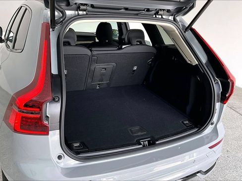 New 2026 Volvo XC60 B5 Core AWD/4WD image 42