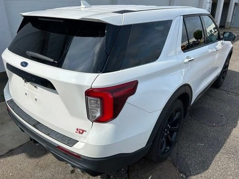 Certified 2022 Ford Explorer ST w/ Equipment Group 401A AWD/4WD image 5
