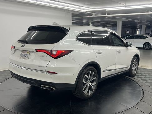 Used 2023 Acura MDX SH-AWD w/ Technology Package image 4