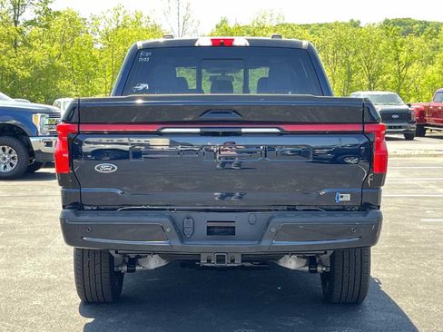 New 2023 Ford F150 Lightning Platinum image 4