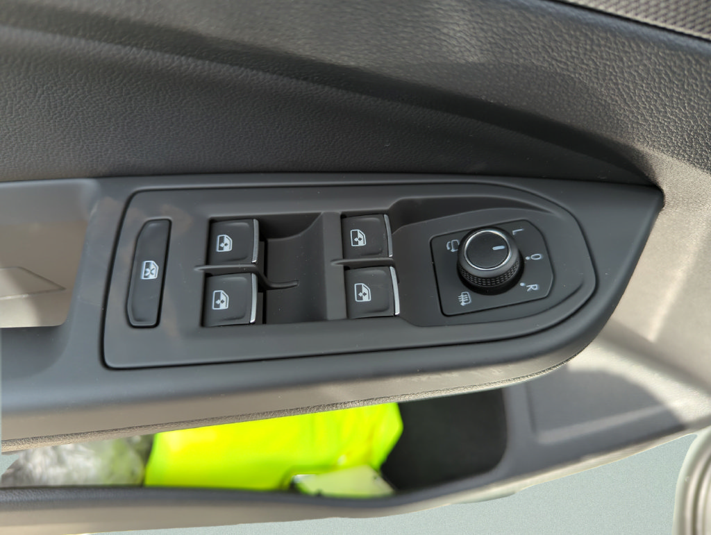 New 2026 Volkswagen Golf AWD/4WD image 30
