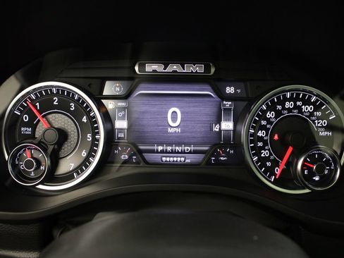 Used 2022 RAM 1500 Big Horn AWD/4WD image 10