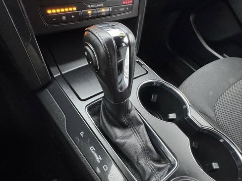 Certified 2018 Ford Explorer XLT image 34