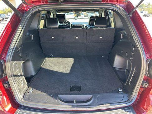 Certified 2021 Jeep Grand Cherokee Laredo X image 34