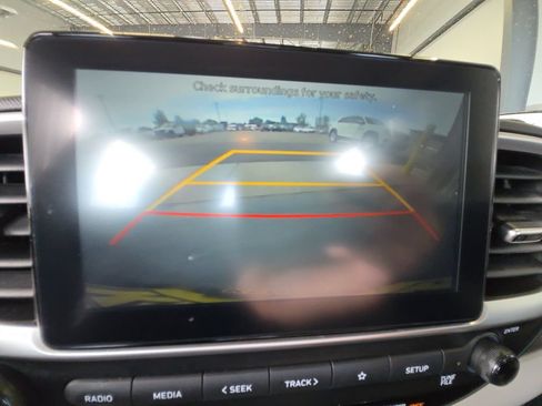 Used 2021 Hyundai Venue SEL w/ Cargo Package FWD image 16