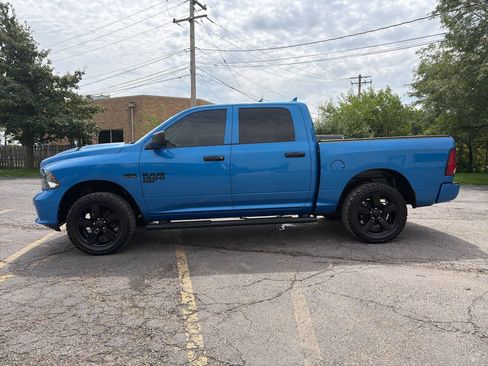 Used 2019 RAM 1500 Express w/ Hydro Blue Sport Package AWD/4WD image 3